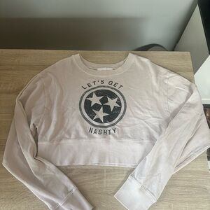 Nashville Cream Graphic Crop Sweatshirt. Size small